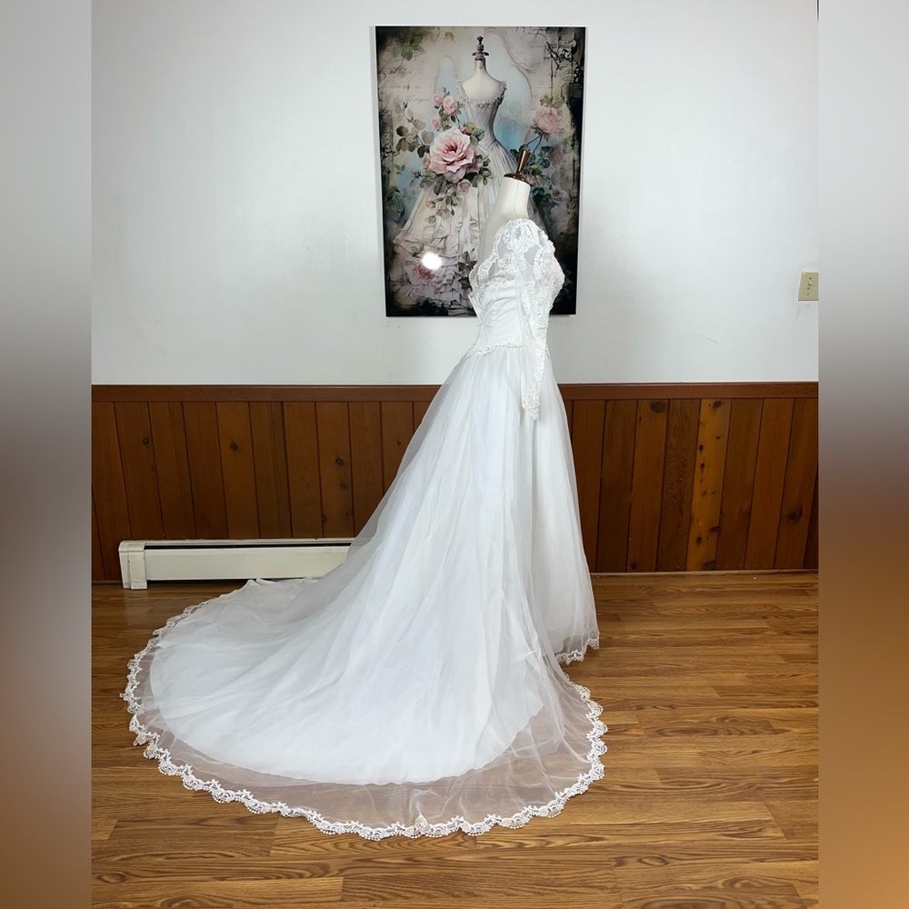 Pretty Vintage 90s Organza Wedding Gown! - Picture 4 of 7